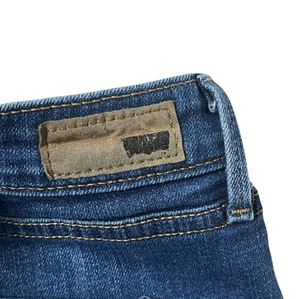 Levi's Bold Curve Classic Rise Boot Cut Jeans, Size 10 / 30 - Picture 7 of 8